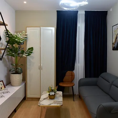 City Center And Apartment Durres